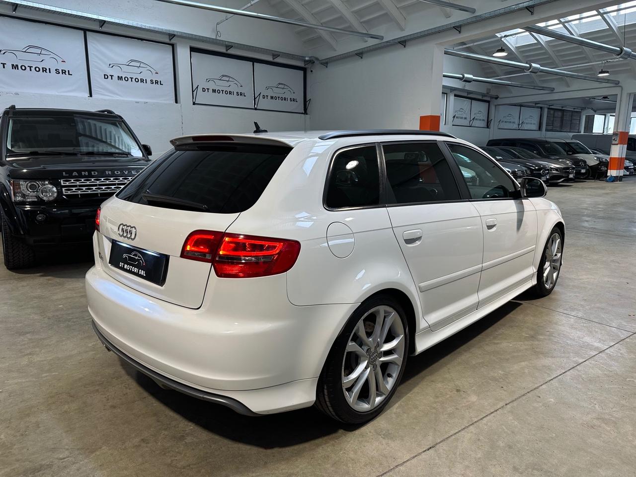 Audi S3 Sportback 2.0 TFSI QUATTRO-ALCANTARA-CAR PLAY