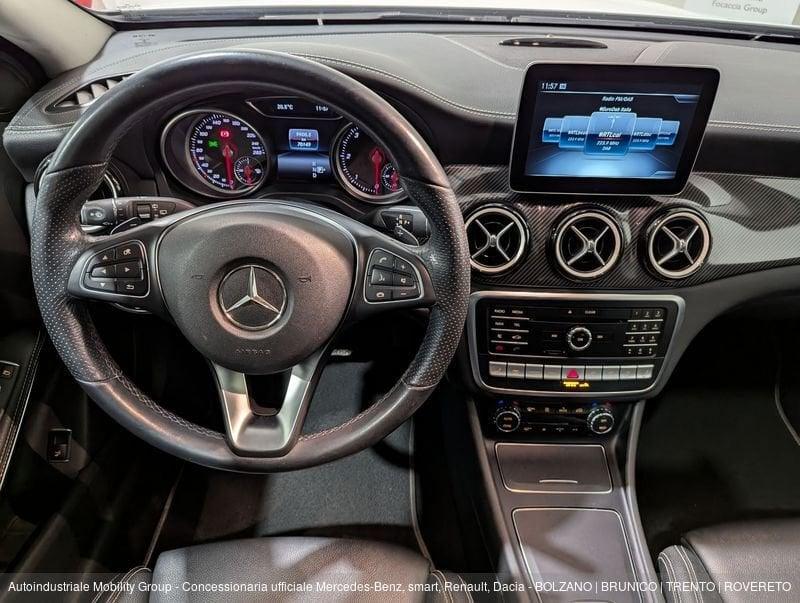 Mercedes-Benz GLA 200 d AUTOMATIC 4MATIC PREMIUM