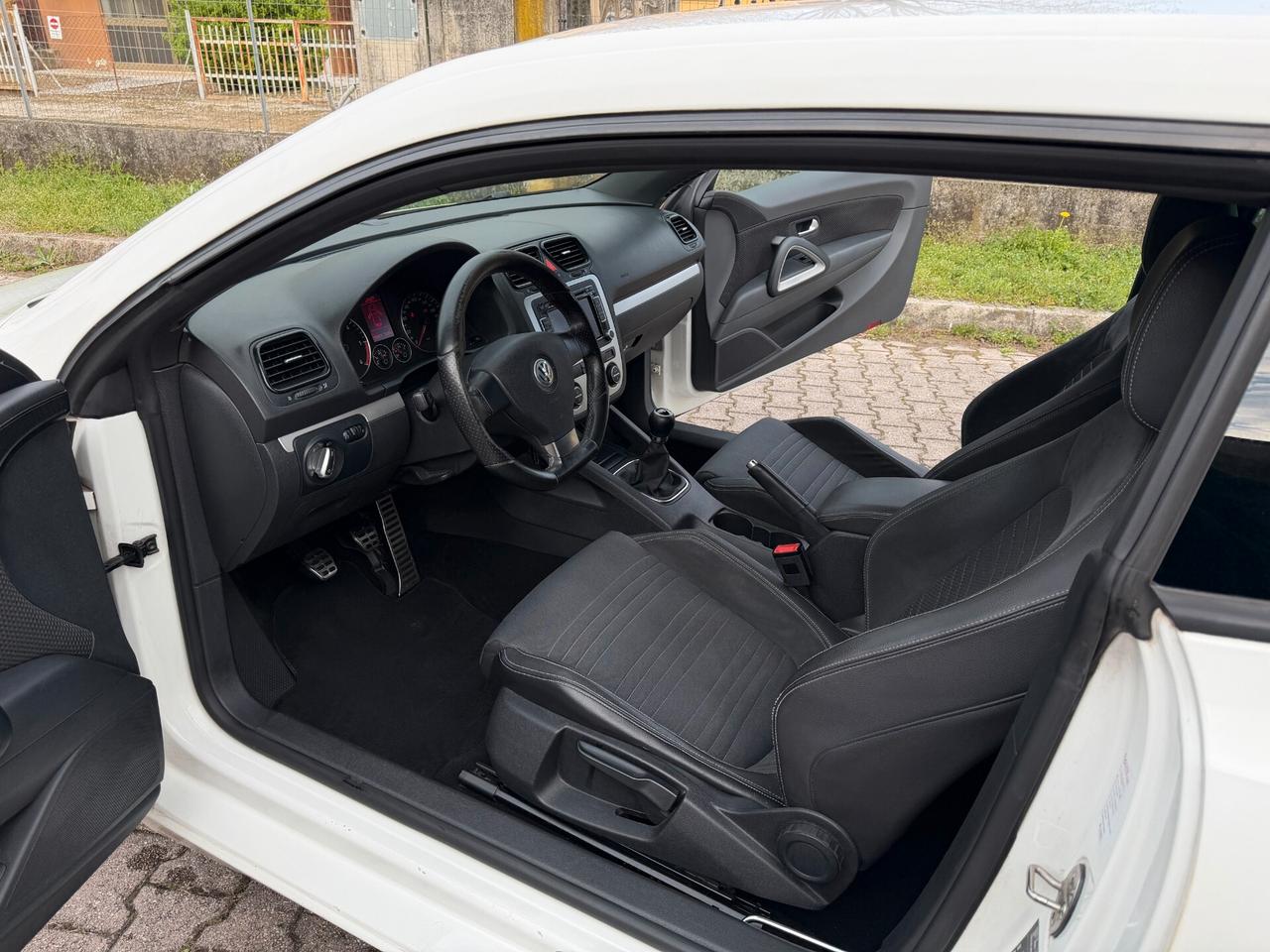 Volkswagen Scirocco 2.0 TDI Ok Neopatentato