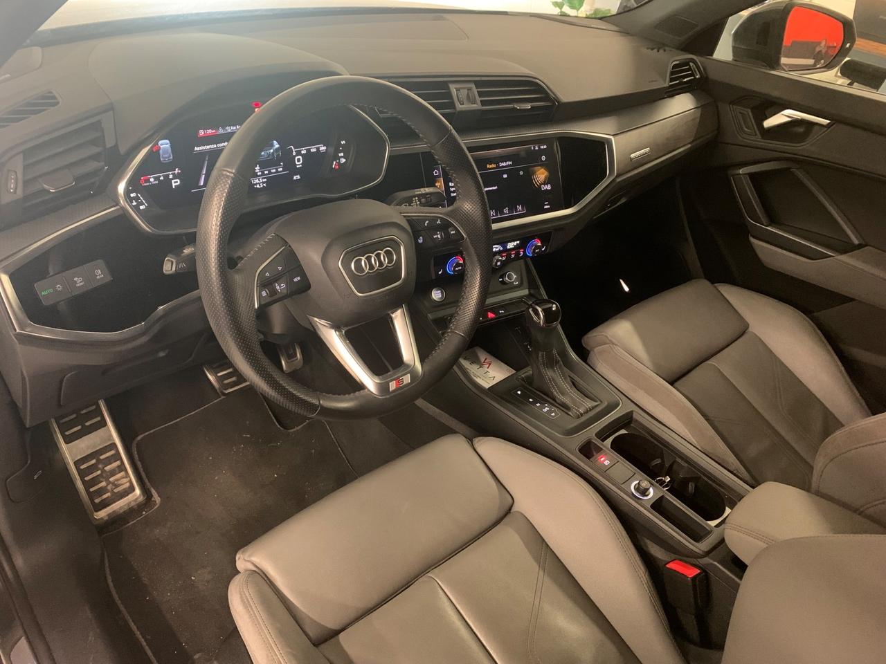 Audi Q3 40 TFSI quattro S tronic line edition