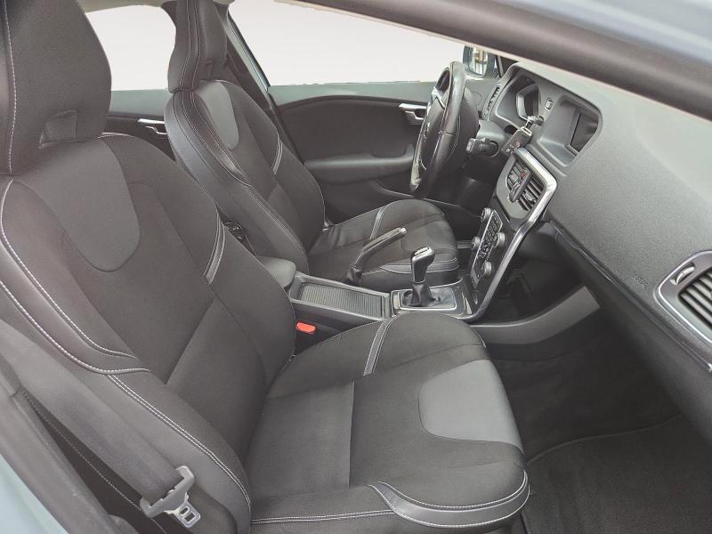 Volvo V40 2.0 d2 Momentum my17