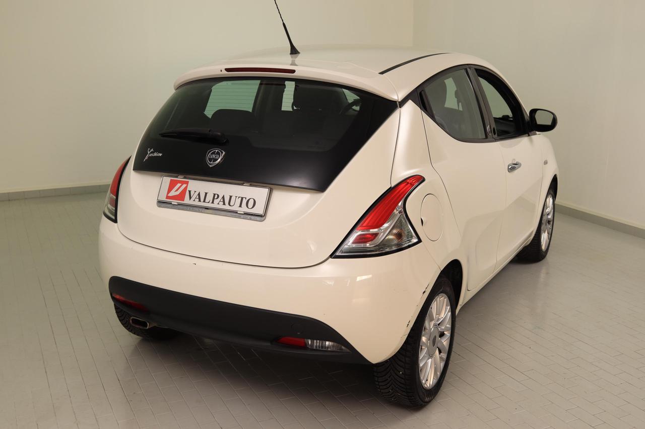 Lancia Ypsilon 5 Porte Ypsilon 1.2 8v Platinum ecochic Gpl 69cv E6