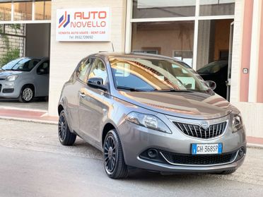 Lancia Ypsilon 1.0 5 porte S&S Hybrid Silver 2022