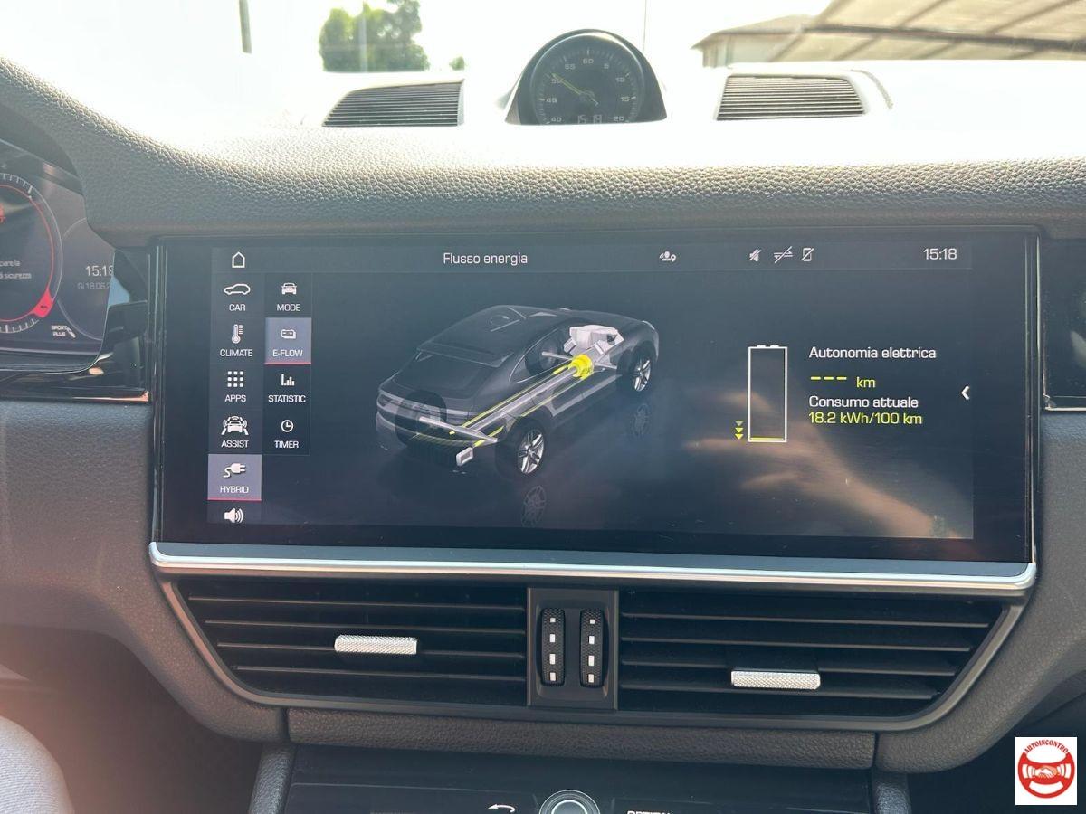 PORSCHE - Cayenne Coupe 3.0 e-hybrid tiptronic
