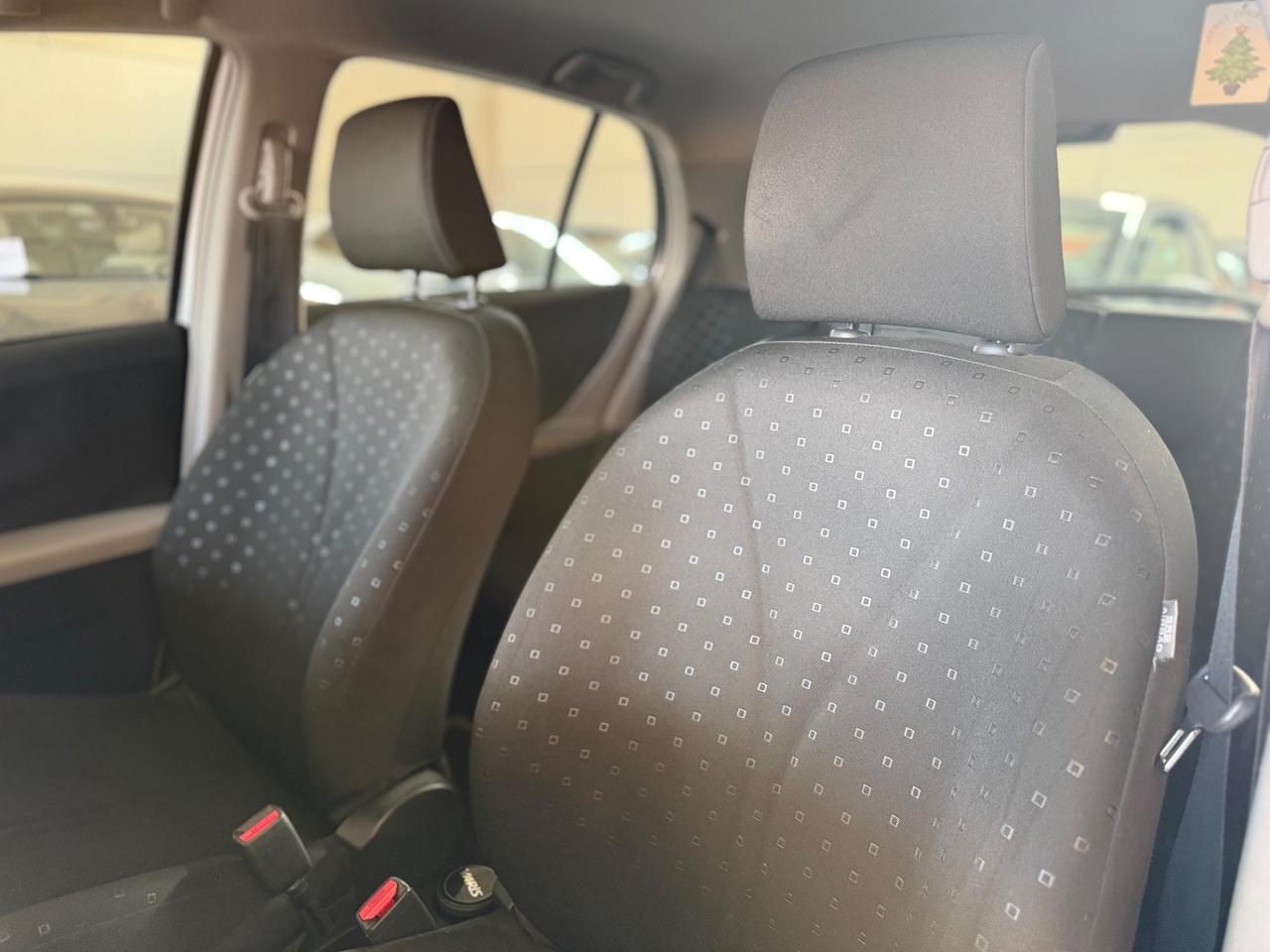Toyota Yaris 1.0 5 porte Now NEOPATENTATI