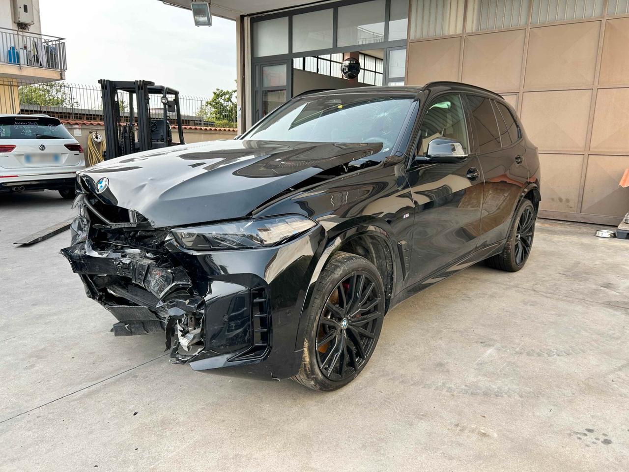Bmw X5 xDrive30d 48V 285CV Msport - 2025 Incidentata