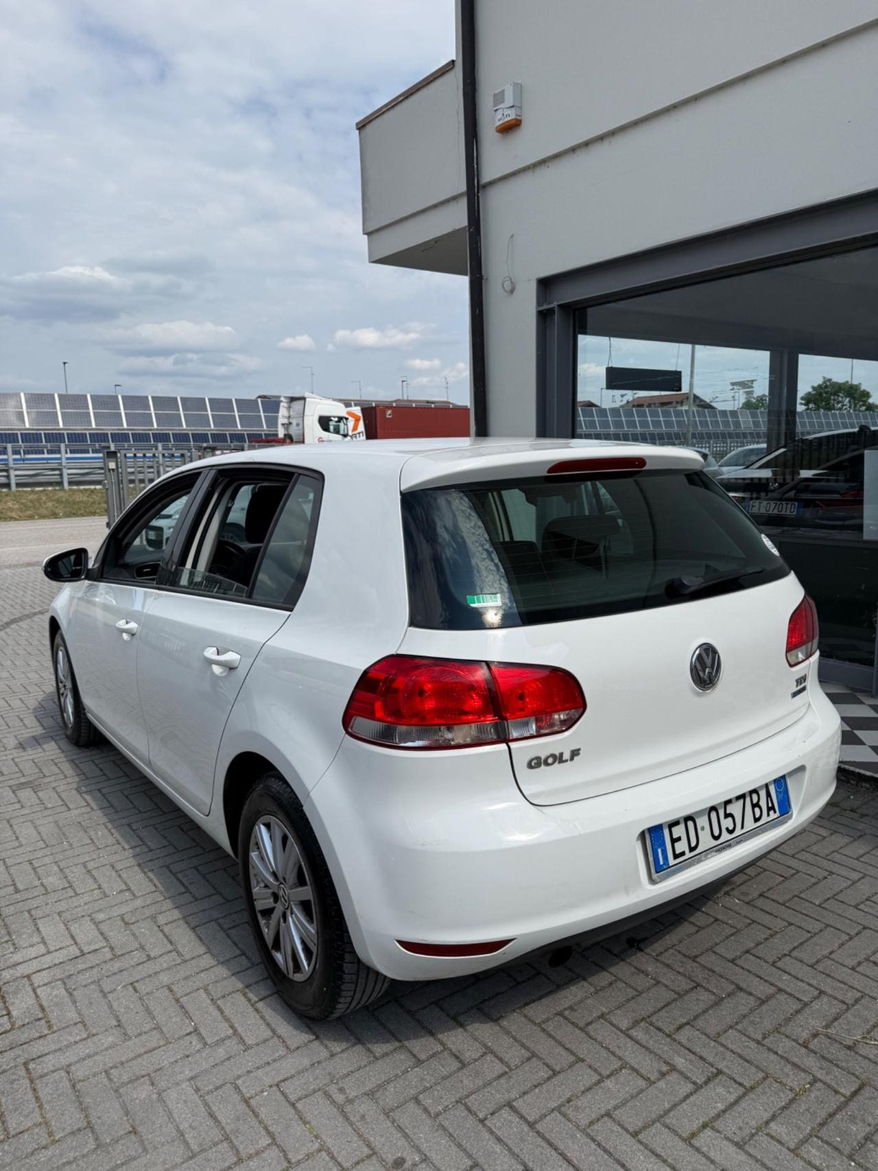 Volkswagen Golf 1.6 TDI DPF 3p. Comf. BlueM. Tech.