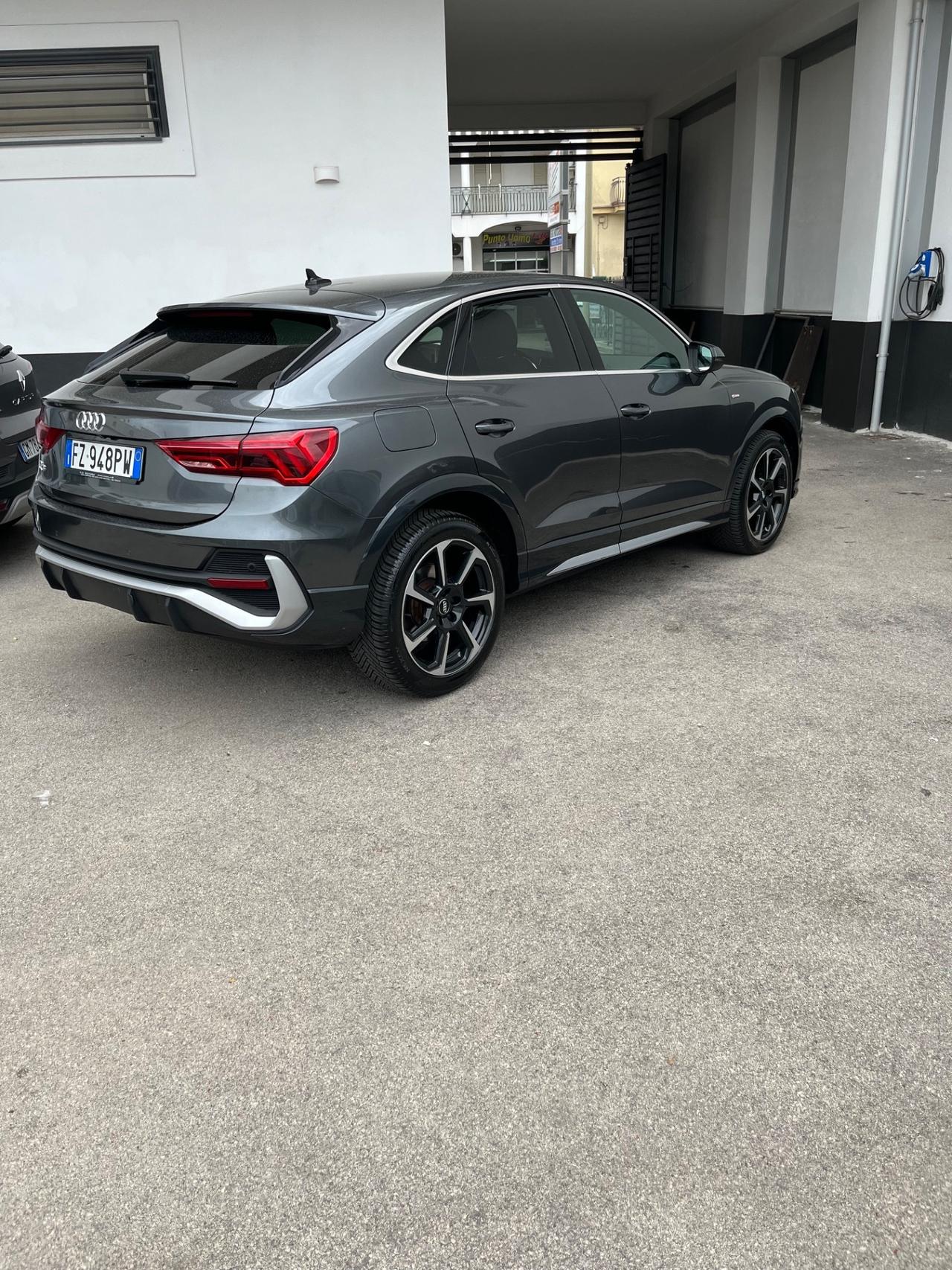Audi Q3 SPB 35 TDI quattro S line edition