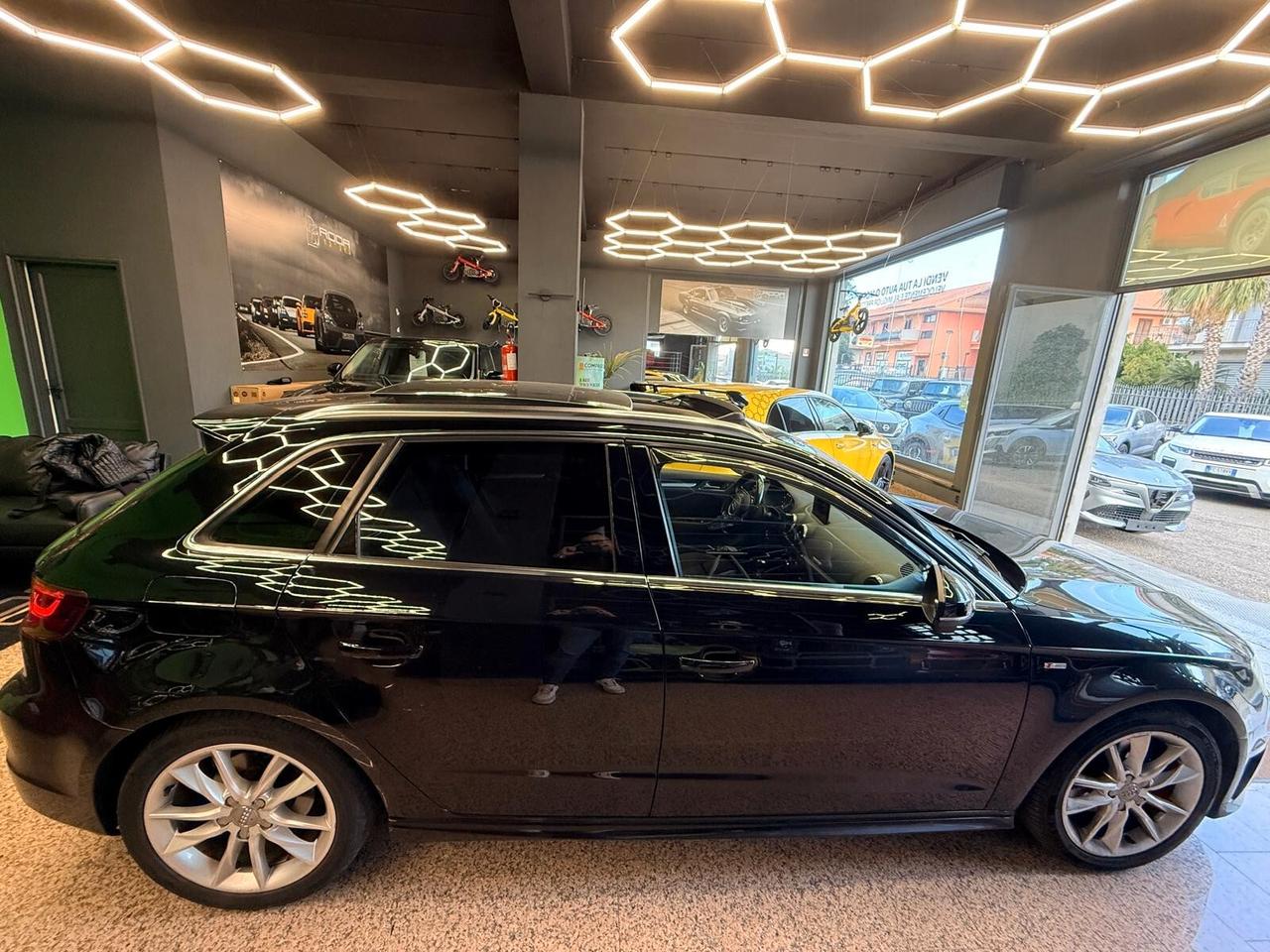 Audi A3 SPB CON TETTO 1.6 TDI S-Line