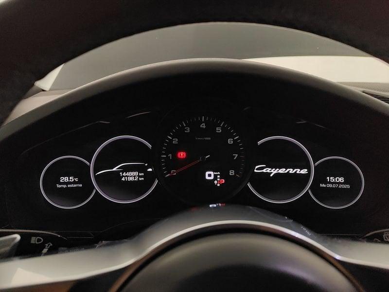 Porsche Cayenne 3.0 V6