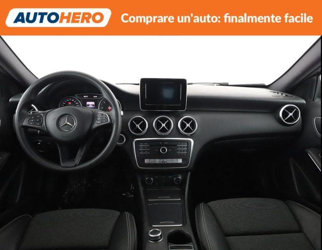 MERCEDES-BENZ A 180 d Automatic Business