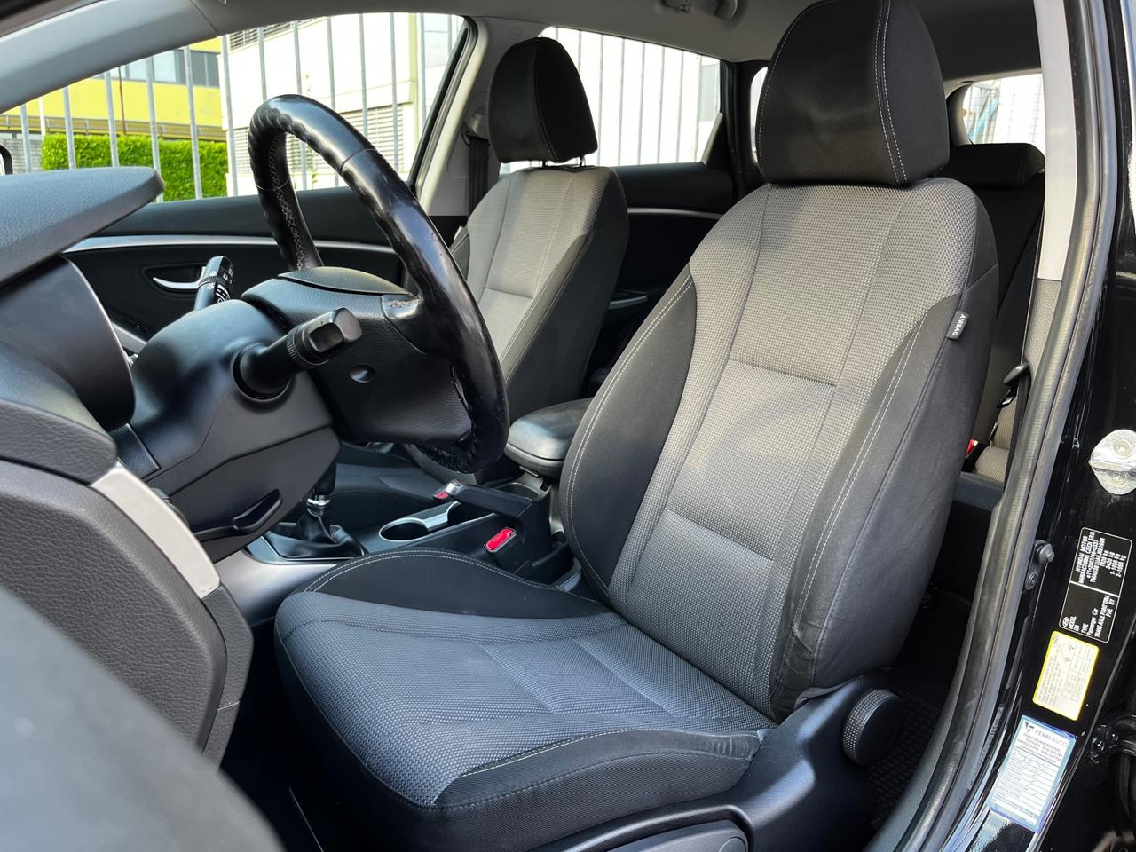 Hyundai i30 Wagon 1.6 CRDi 110cv OK NEOPATENTATI