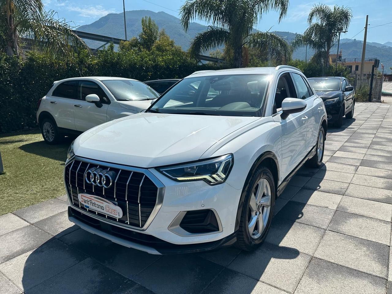 Audi Q3 2.0TDI 150CV S tronic SPORT 2022 PACCHET LUCI FULL OPTIONAL