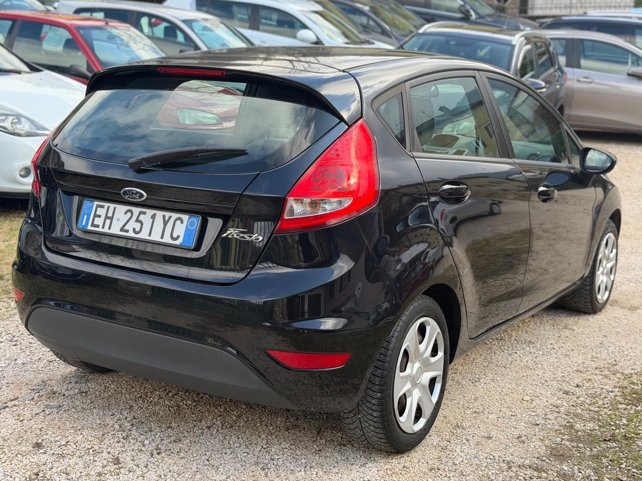 Ford FIESTA 1.2 82 CV 5P TITANIUM NEOPAT KMCERT GARANZ UNICOPR
