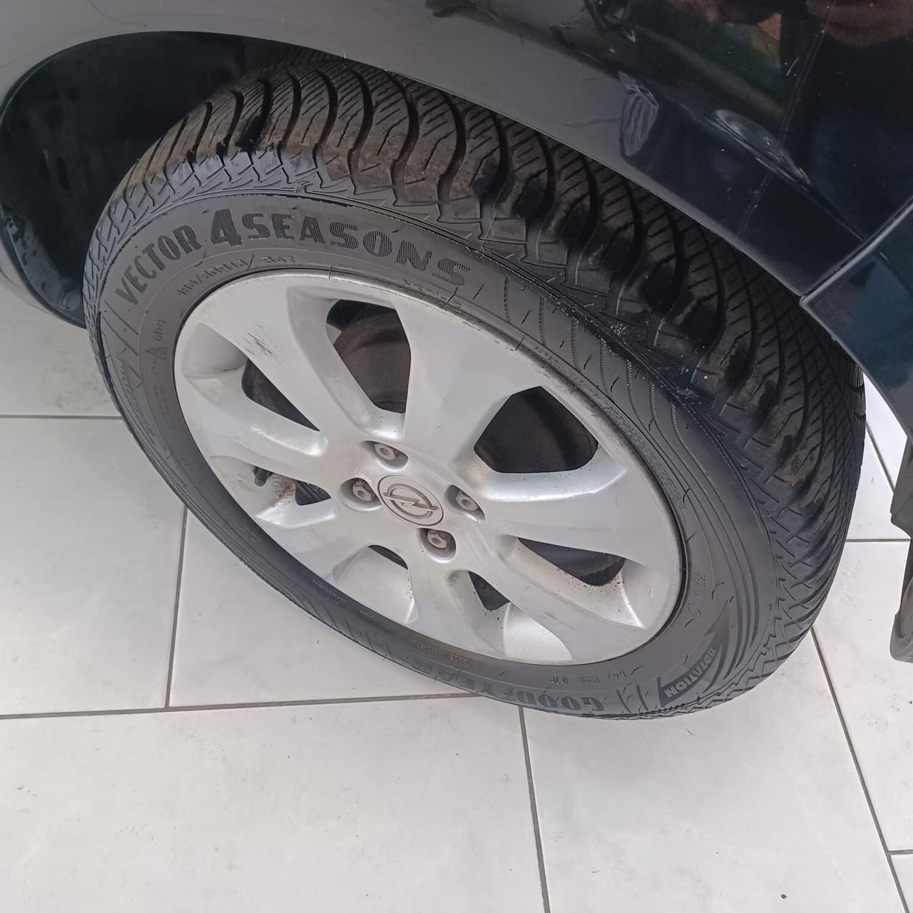 OTTIMA AGILA 1.2 NEOPATENTATI MOTORE ATTUALE 99.188KM