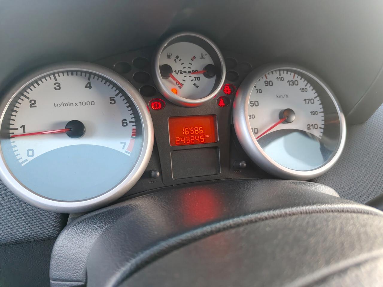 Peugeot 207 1.4 8V 75CV 5p. X Line ECO GPL