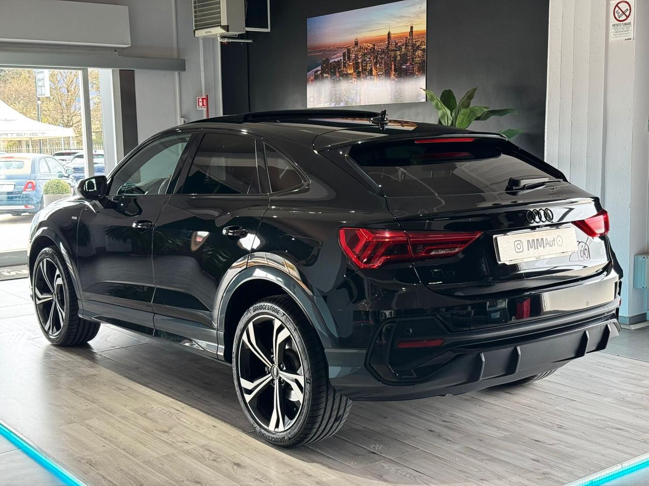 Audi Q3 SPB 35 TDI S tronic S-Line Identity Black