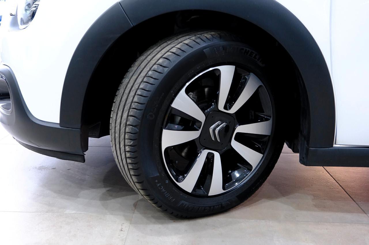 Citroen C3 1.2T EAT6 110cv SHINE Automatica