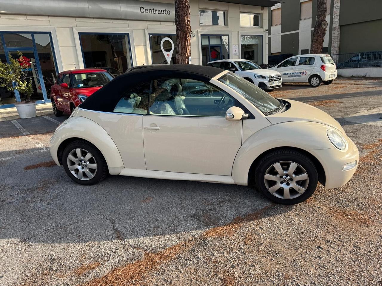 Volkswagen New Beetle 1.6 Cabrio