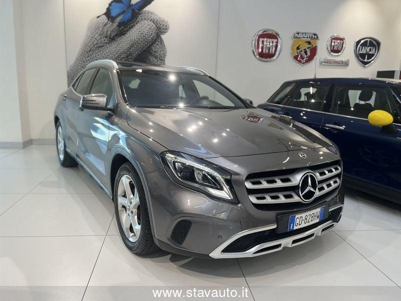 Mercedes-Benz GLA 180 1.6BZ SPORT