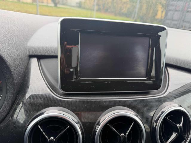 MERCEDES-BENZ B 180 BlueEFFICIENCY Premium senza nessun lavoro da fare