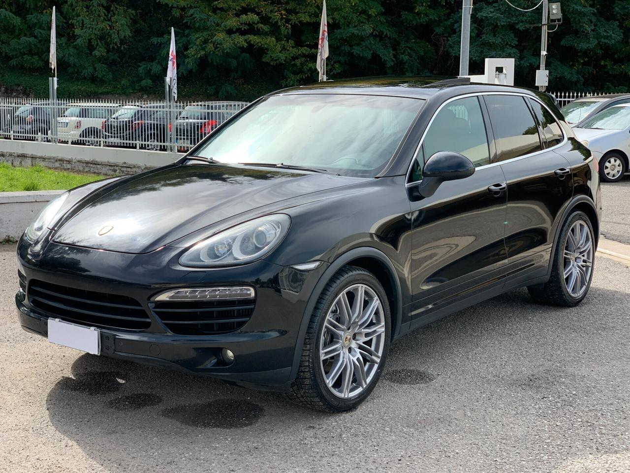 Porsche Cayenne 3.0 Diesel 245 cv Platinum Tetto