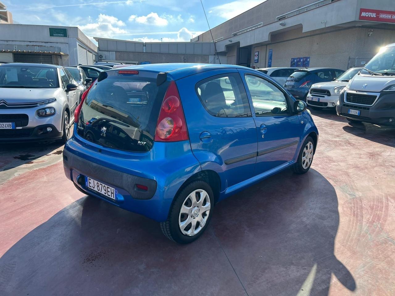Peugeot 107 1.0 68CV 5p. Allure