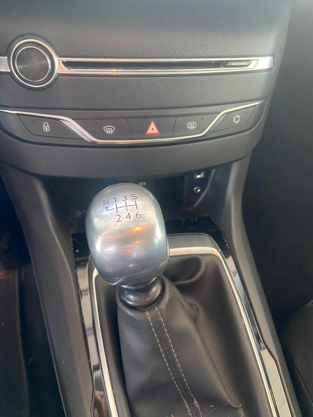 Peugeot 308 1.6 e-HDi 115 CV Stop&Start SW Business
