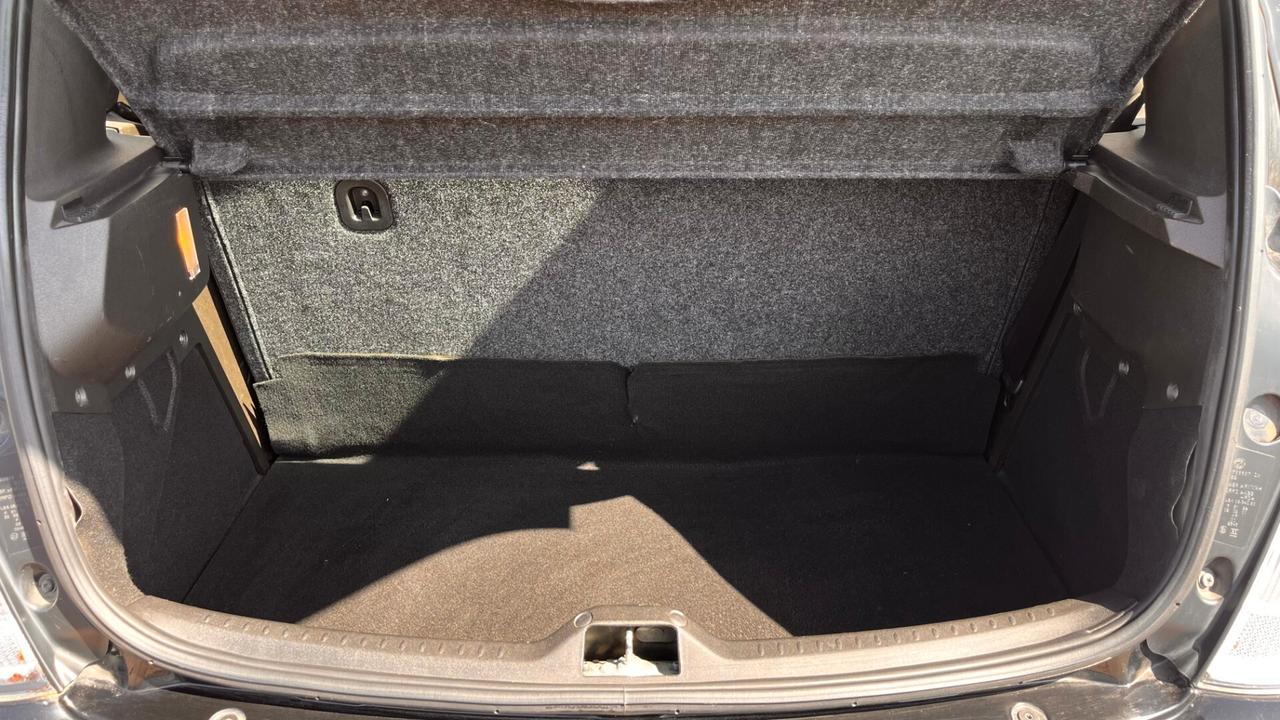 Lancia Ypsilon 1.2 Oro Plus