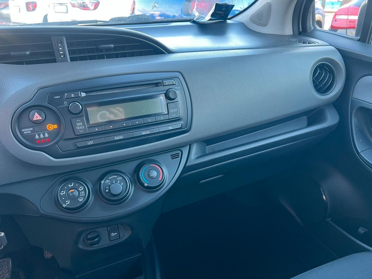 Toyota Yaris 1.4 D-4D 5 porte Lounge