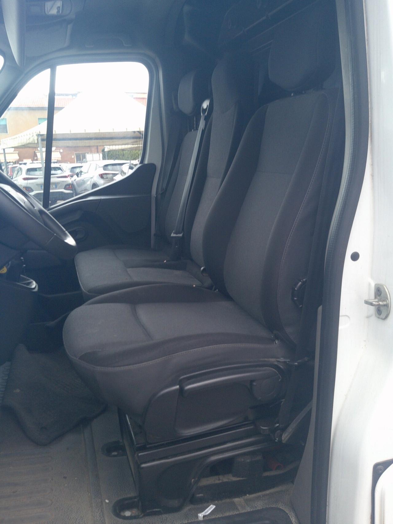 RENAULT MASTER T35 2.3 dCì 135cv PL-TM Ice