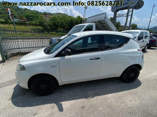LANCIA Ypsilon 1.0 FireFly 5 porte S&S Hybrid Ecochic Silver