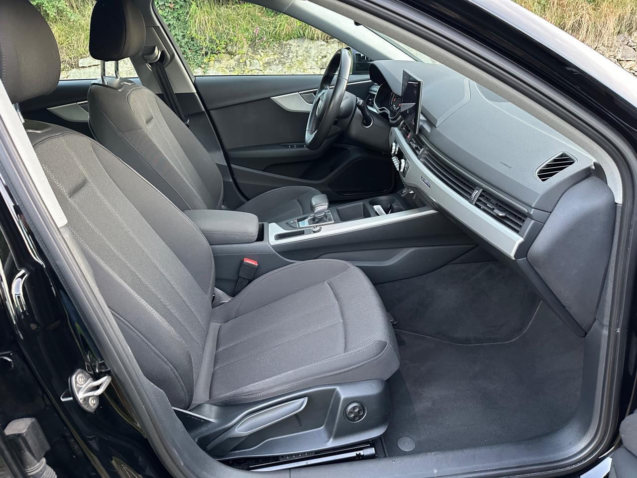 Audi A4 Avant 40 TDI quattro S tronic Business Advanced