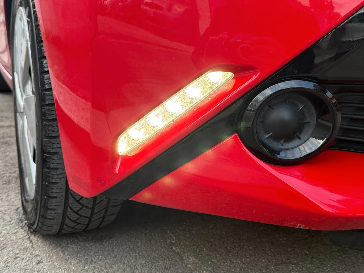 Toyota Aygo 1.0 VVT-i 69CV 5P CAMERA LED - 2017