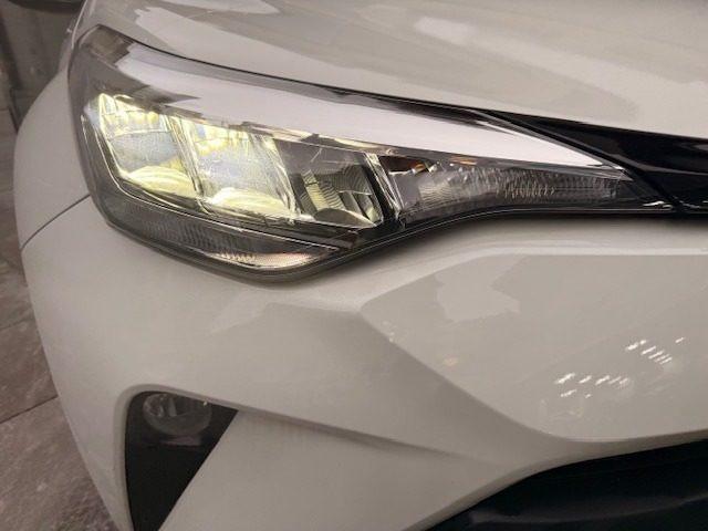 TOYOTA C-HR 2.0 Hybrid E-CVT Morebusiness