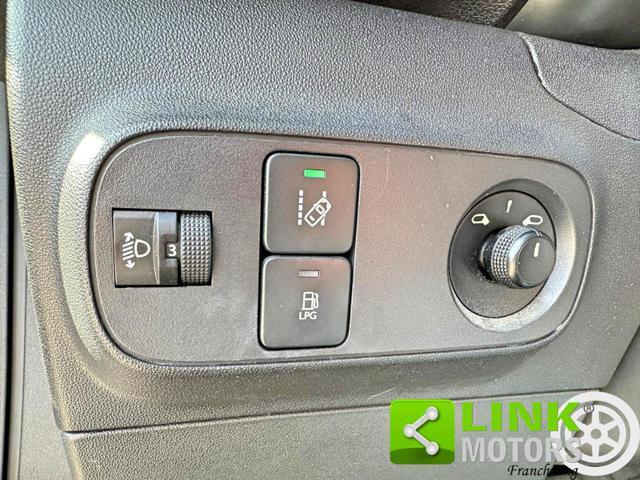 CITROEN C3 PureTech 82 GPL Shine GARANZIA 24 MESI