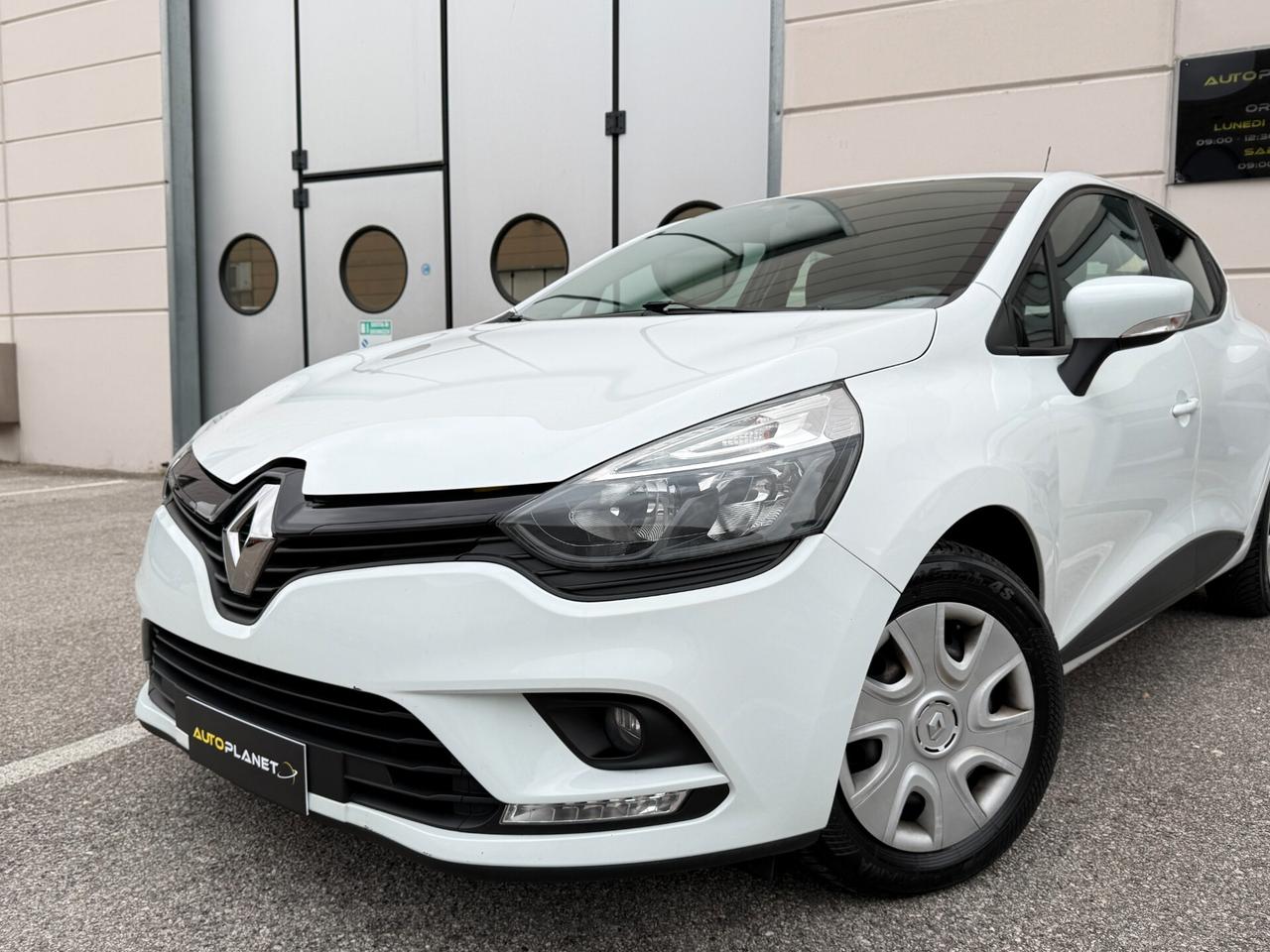 Renault Clio 1.2 75 CV 5 porte Duel