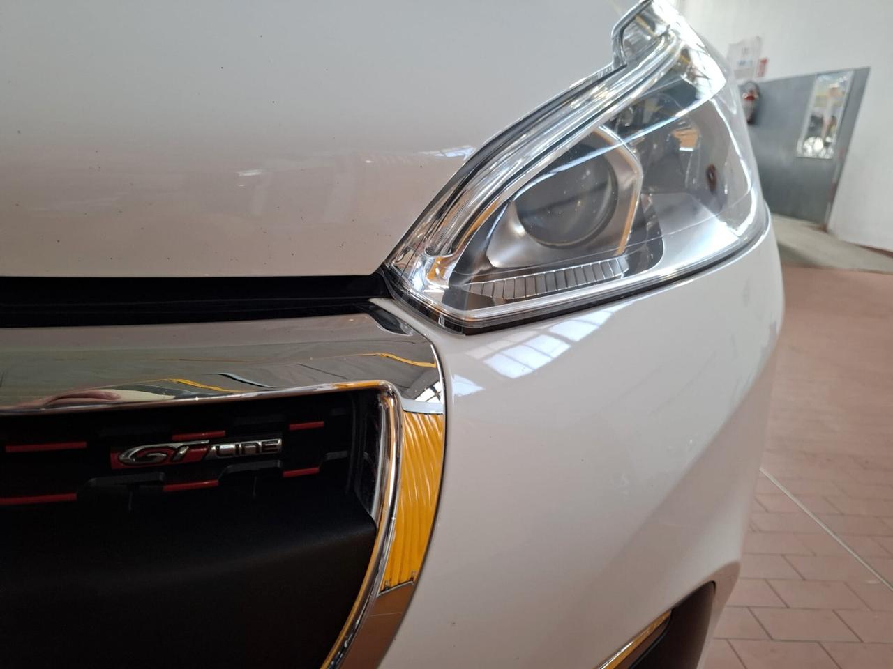 Peugeot 208 PureTech Turbo 110 EAT6 S&S 3 porte GT Line