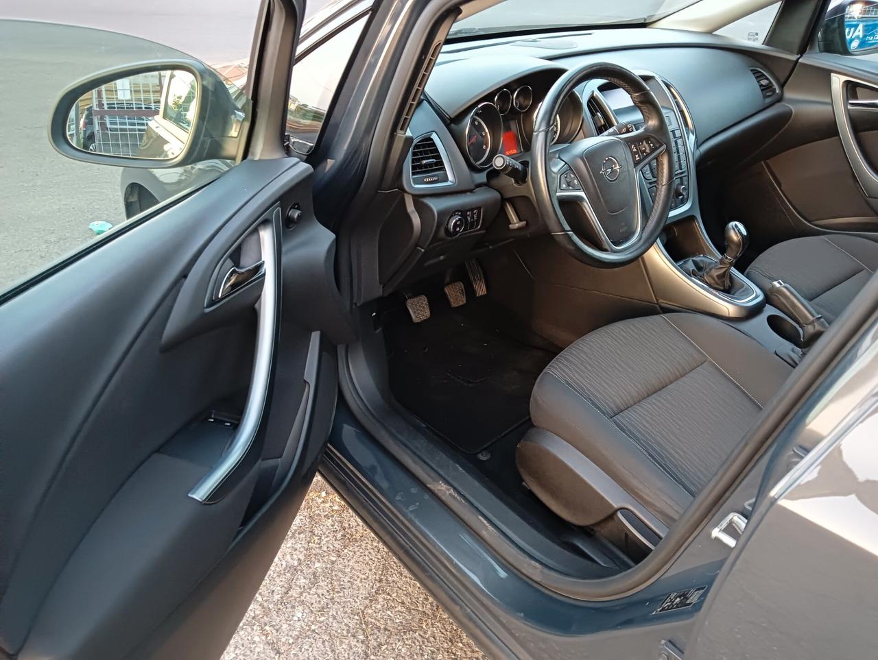 Opel Astra 1.7 CDTI 110CV