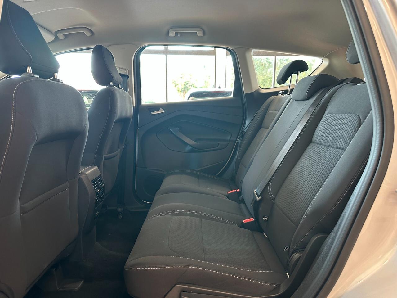 FORD KUGA 2.0TDCI 120CV POWERSHIFT BUSINESS *NEOPATENTATI*CARPLAY*NAVI*