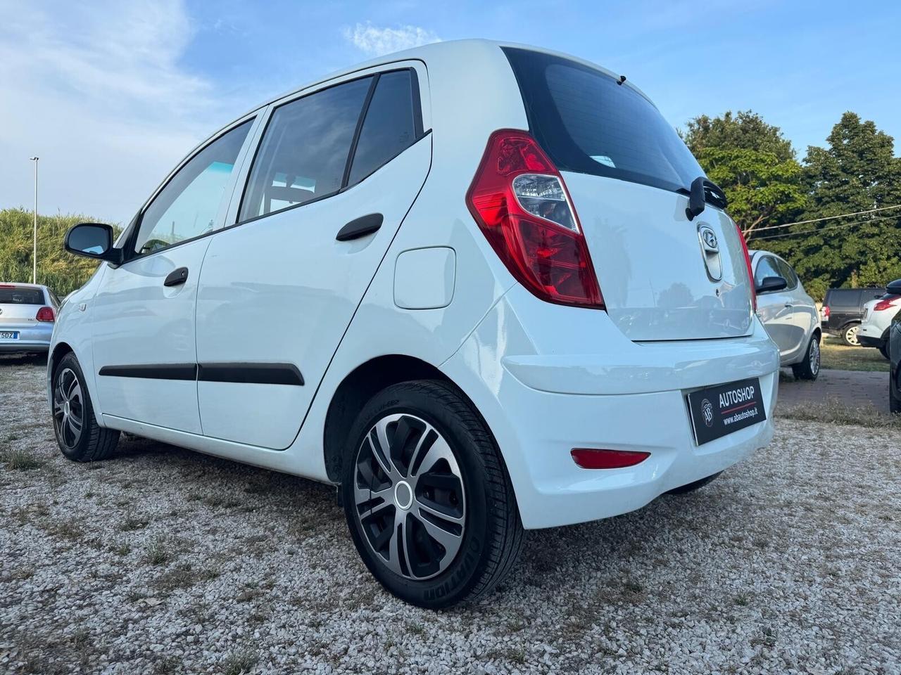 HYUNDAI - i10 - 1.1 12V Classic - NEOPATENTATI - FINANZIABILE