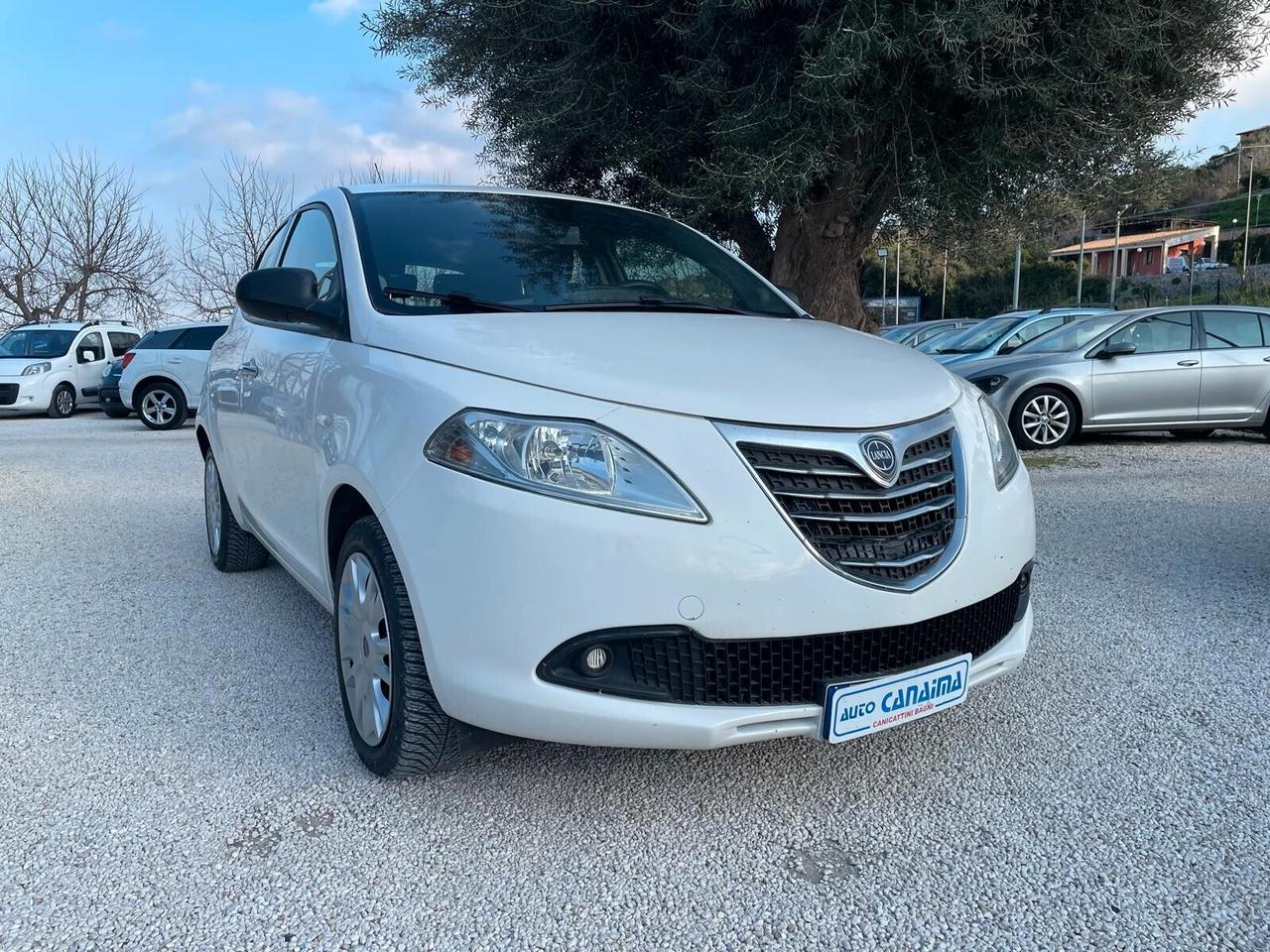 LANCIA YPSILON 1.2 B - 2015