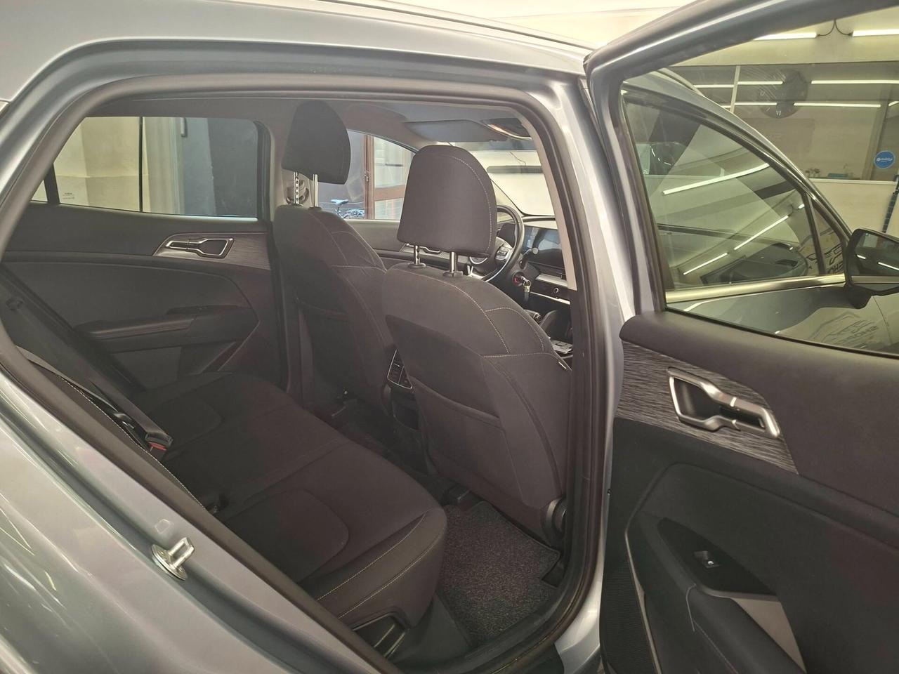 Kia Sportage 1.6 CRDi MHEV DCT Business