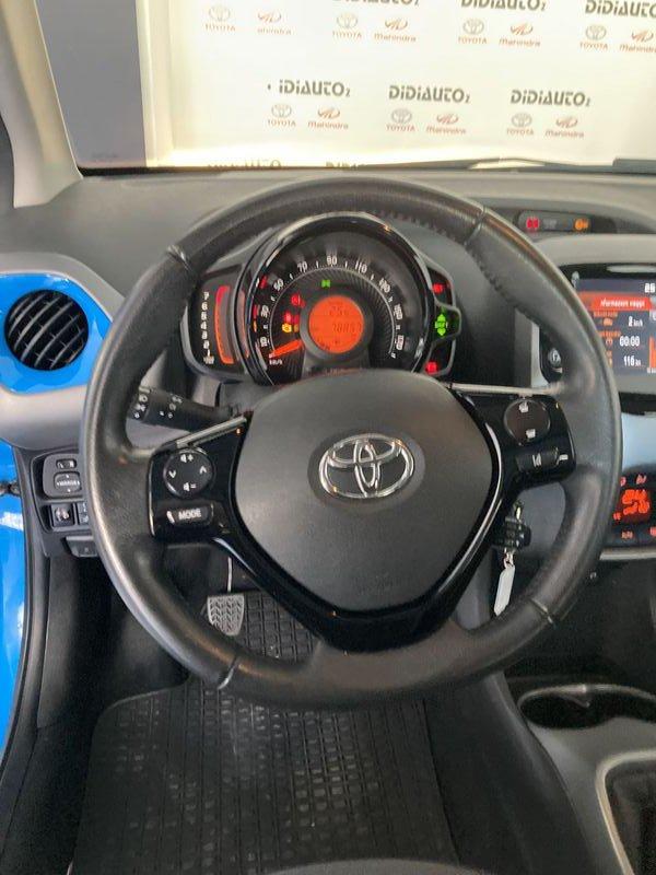 Toyota Aygo Connect 1.0 VVT-i 72 CV 5 porte x-fun