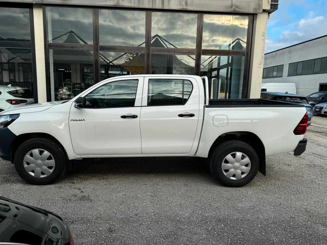 Toyota Hilux 2.4 D-4D 4WD 4 porte Double Cab Comfort