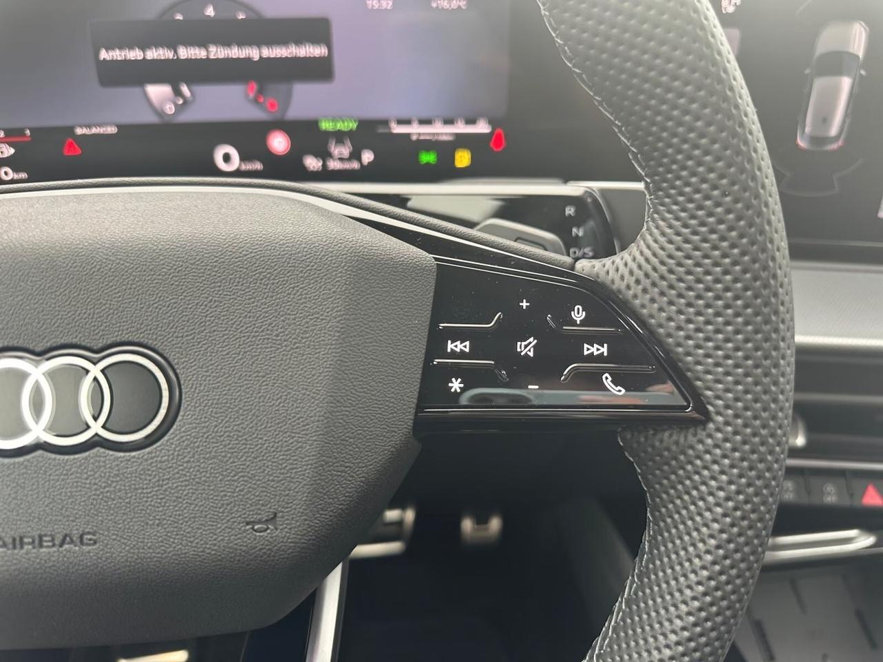 Audi Q3 40 TFSI quattro S tronic line edition