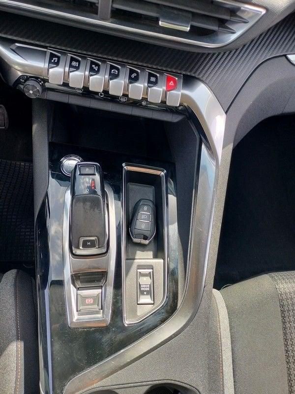 Peugeot 3008 BlueHDI 130 EAT8 S&S Active Business