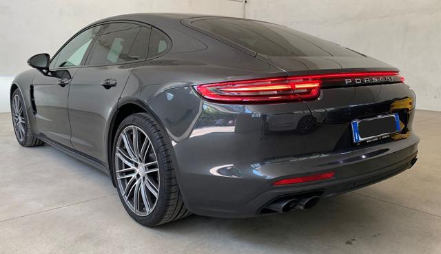 PORSCHE Panamera 3.0