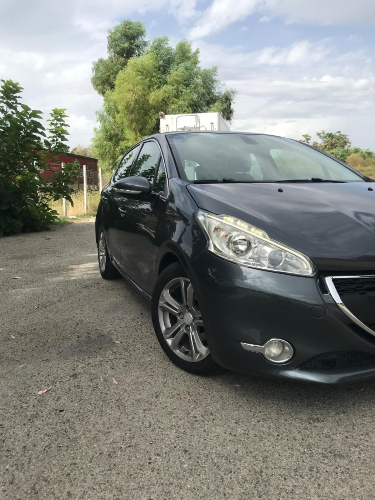 Peugeot 208 1.6 e-HDi 92 CV Stop&Start 5 porte Active