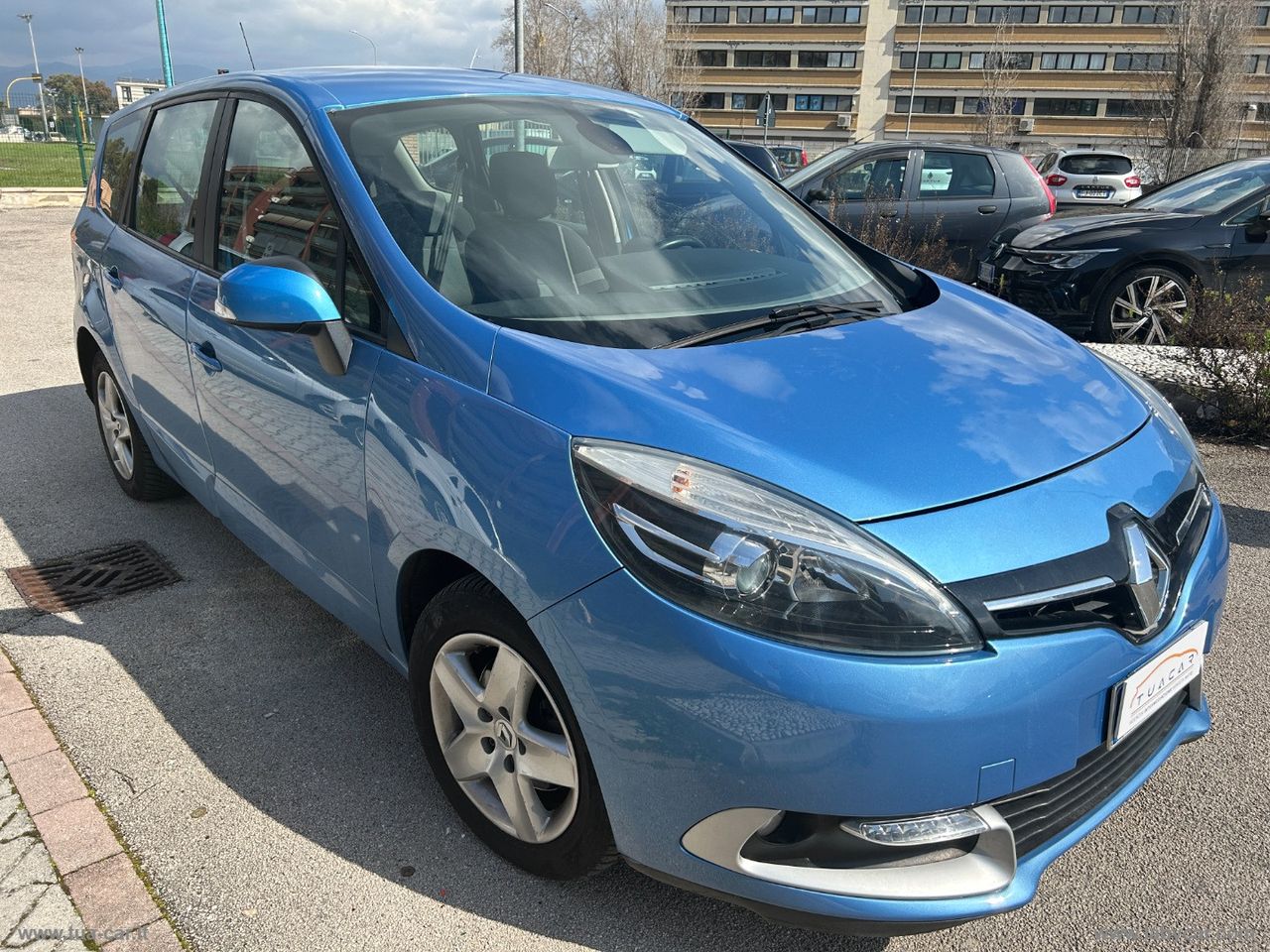 RENAULT Sc��nic 1.5 dCi 110 CV S&amp;S 12 MESI DI GARANZIA